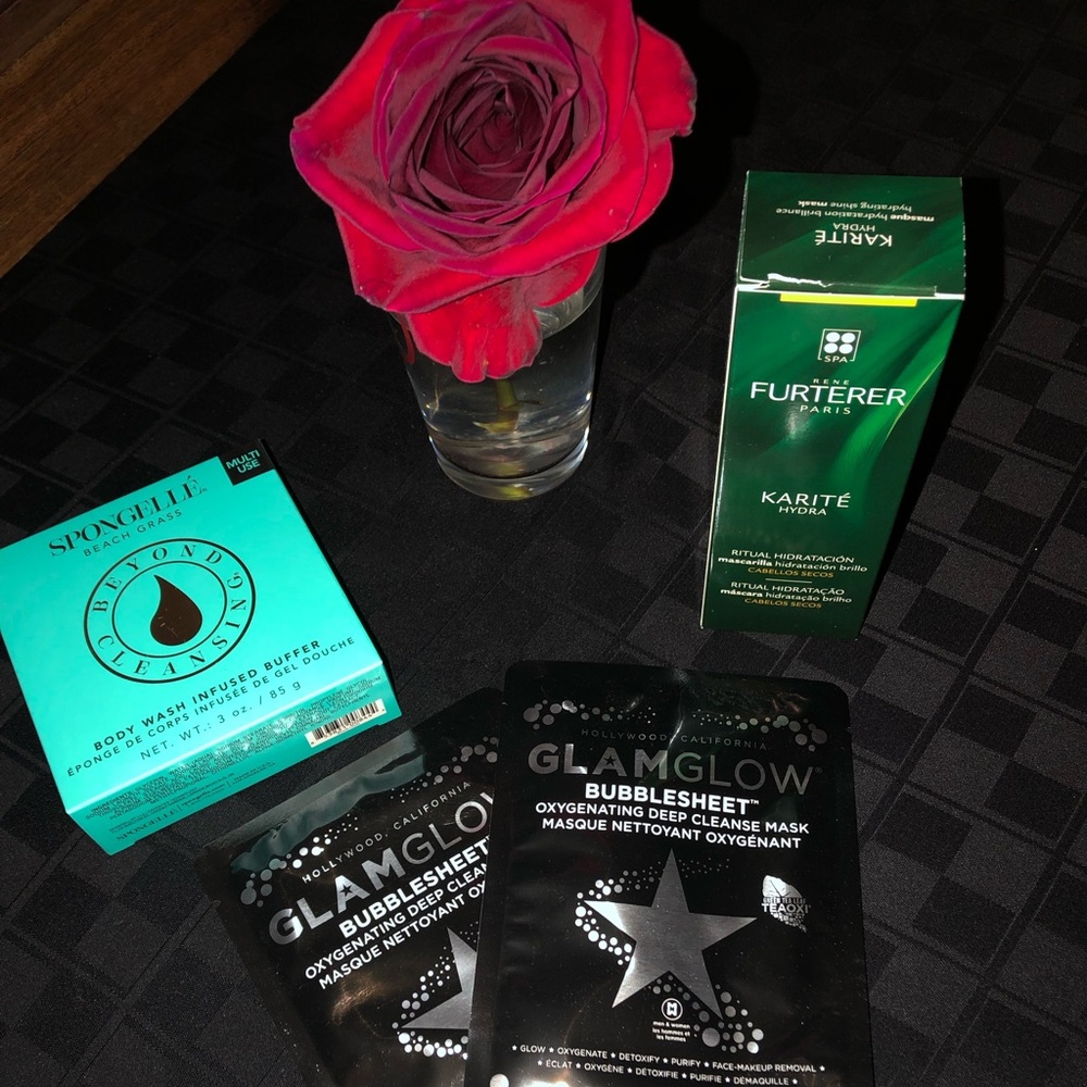 Spongelle buffer, Glam Glow Face mask, Karite